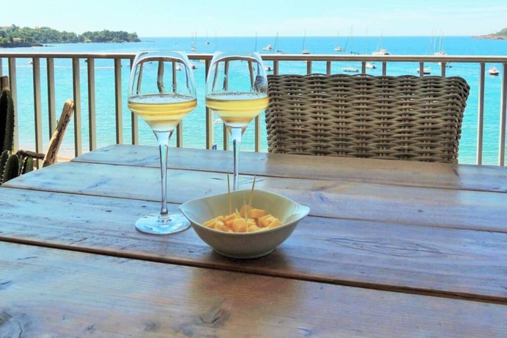 Emplacement Privilegie Pour Ce Bel Appartement Saint-Raphaël Eksteriør bilde